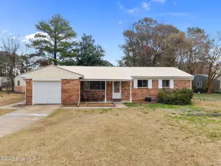 401 Ramsey Drive, Jacksonville, NC 28540 – photo 2: 2-web-or-mls-401 Ramsey Dr. 92