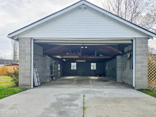 104 Chadburn Avenue, Elizabeth City, NC 27909 – photo 20: Garage