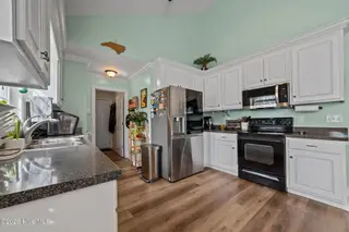 2705 Camille Drive, Winterville, NC 28590 – photo 11: 17-web-or-mls-LHV_5195