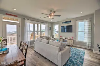 124 Salt Marsh Way, Atlantic Beach, NC 28512 – photo 2: Pink4