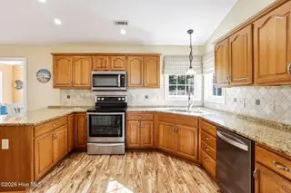 126 Tiffany Way, Beaufort, NC 28516 – photo 13: 15-web-or-mls-chadwick-visuals-126-tiffa