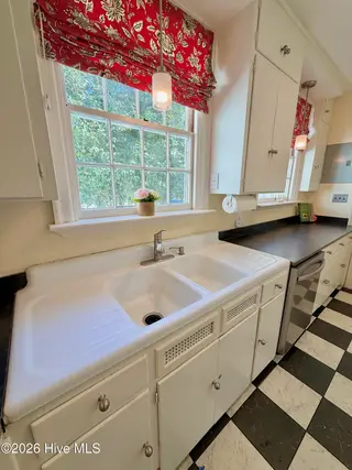 1009 Rhem Street, Kinston, NC 28501 – photo 20: IMG_2821