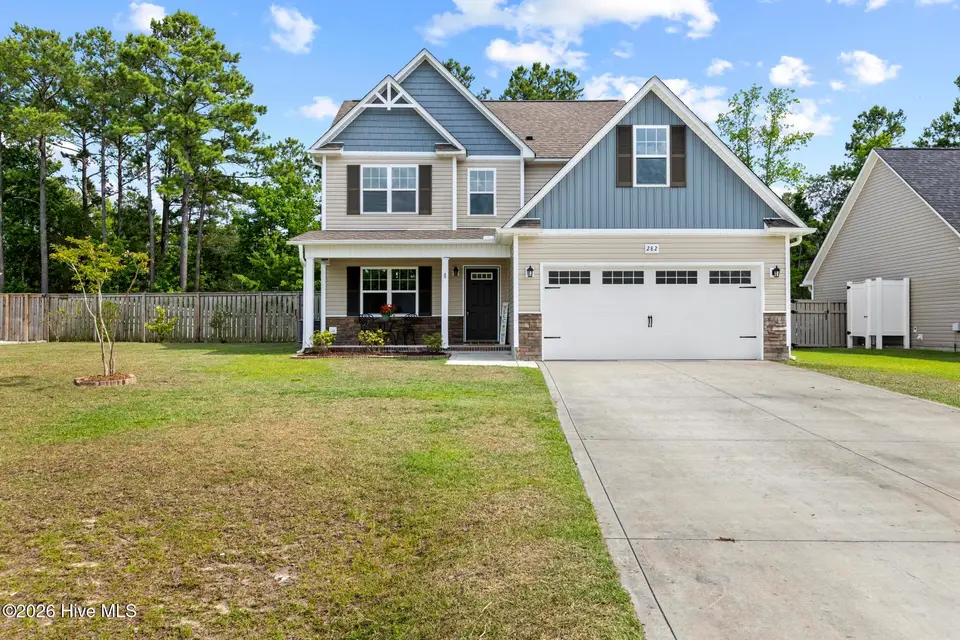 282 Breakwater Drive, Sneads Ferry, NC 28460 – photo 1 of 32