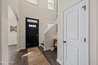 607 Coral Reef Court, Sneads Ferry, NC 28460 — 5-bedroom home in Bridgeport, Sneads Ferry, NC, photo 6 of 65: 28-print-_RAD6659