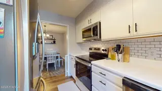 110 Sunshine Lane A, Winterville, NC 28590 – photo 17: 16-web-or-mls-110-Sunshine-Ln-Unit-A-Win