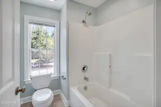 4812 Whitner Drive, Wilmington, NC 28409 — 3-bedroom townhome in Holly Glen, Wilmington, NC, photo 21 of 34: 4812WhitnerDrive-21