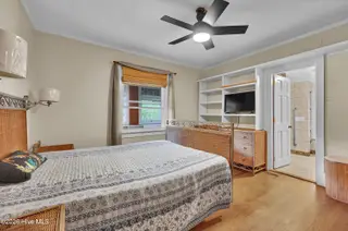 4911 Oleander Drive, Wilmington, NC 28403 – photo 13: 013_img_5402_529