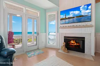 112 Sandpiper Court, Atlantic Beach, NC 28512 – photo 11: living room