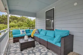 612 N Topsail Drive, Surf City, NC 28445 – photo 6: 37-Final 612 N Topsail Dr-RJREM-3628