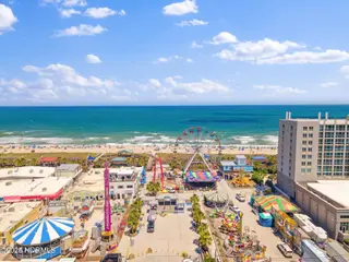 102 Cape Fear Boulevard Unit 204, Carolina Beach, NC 28428 — 2-bedroom condo in Towne Place Condominium, Carolina Beach, NC, photo 6 of 33