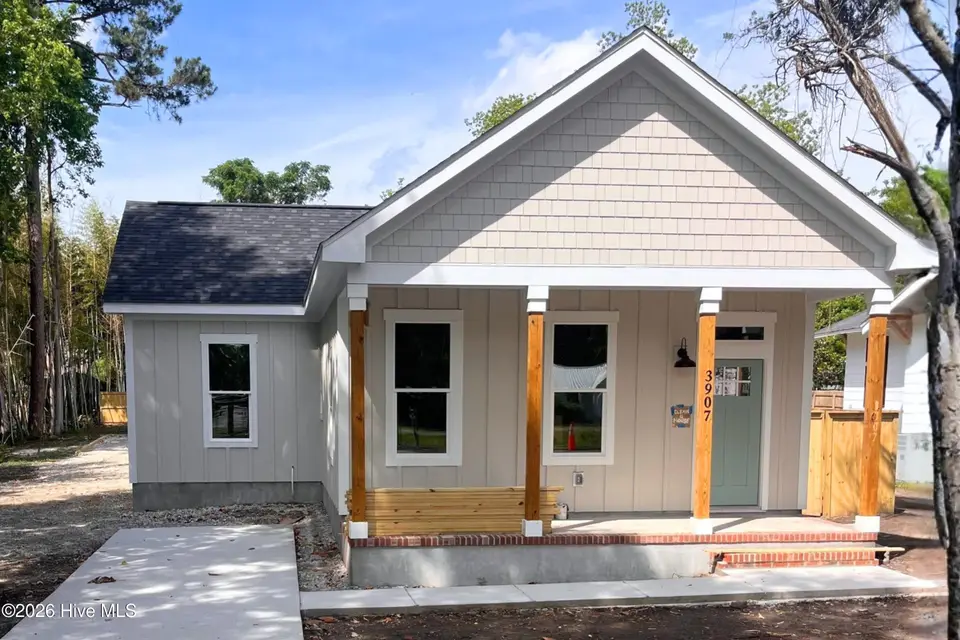 3907 Park Avenue, Wilmington, NC 28403 – photo 1 of 9: 3907 Park Ave Exterior