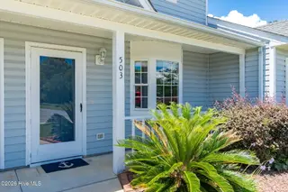 303 Barbour Road 503, Morehead City, NC 28557 – photo 4: 4-web-or-mls-chadwick-visuals-303-barbou