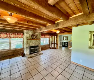 4040 Nc 903, Albertson, NC 28508 — 4-bedroom home, Albertson, NC, photo 15 of 41: Living Area