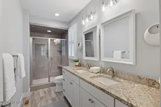 380 Manning Square, Southern Pines, NC 28387 — 5-bedroom home in Walker Station, Southern Pines, NC, photo 13 of 34: EnSuite