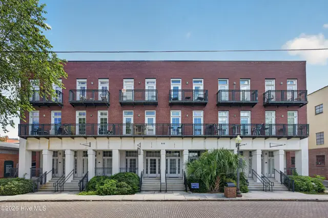 215 S Water Street Apt 107, Wilmington, NC 28401