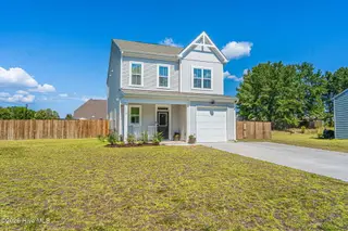 70 Walkabout Drive, Aberdeen, NC 28315 – photo 2: Front Elevation