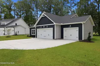 960 Rialto Lane, Ayden, NC 28513 – photo 4: 3-web-or-mls-BLS_0003 (1)