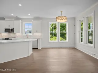 609 Cannonsgate Drive, Newport, NC 28570 – photo 7: Eat-In Dining