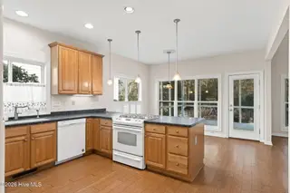 597 Riverwood Drive SE, Bolivia, NC 28422 – photo 17: 18-web-or-mls-cammediallc.com (10)