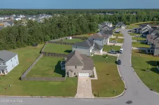 305 Crossroads Store Drive, Jacksonville, NC 28546 – photo 5: 305 CROSSROADS STORE DR.-5