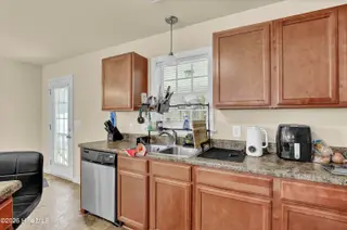 710 Savannah Drive, Jacksonville, NC 28546 – photo 18: 6G8A7795