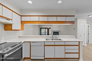 6128 Inland Greens Drive, Wilmington, NC 28405 – photo 12: 22-web-or-mls-BTS08806