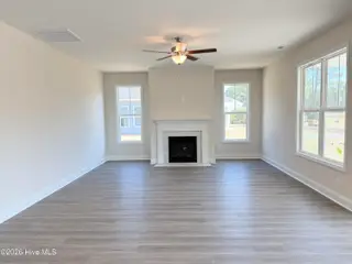 523 Country Club Villa Drive, Shallotte, NC 28470 – photo 3: Living