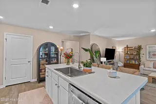312 Cleat Drive, Surf City, NC 28445 – photo 10: 22_kitchen