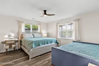 1135 S Topsail Drive, Surf City, NC 28445 – photo 21: 27_1135stopsail_00027