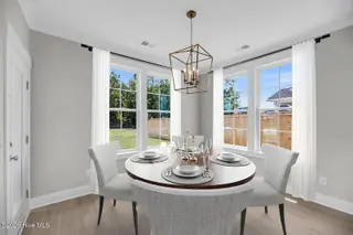 612 Dressage Way, Wilmington, NC 28411 — 4-bedroom home in Scotts Hill Village, Wilmington, NC, photo 5 of 17: Eat-In - Bates