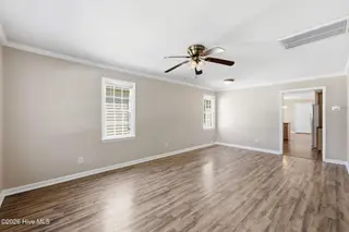 1812 Greensboro Street, New Bern, NC 28560 – photo 9: 5-web-or-mls-0C0A5972