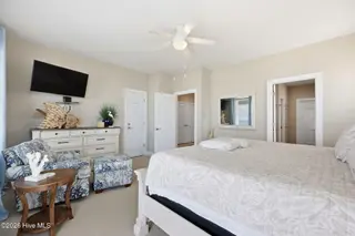 6203 Ocean Drive, Emerald Isle, NC 28594 – photo 24: 39-web-or-mls-6203 Ocean Dr 075