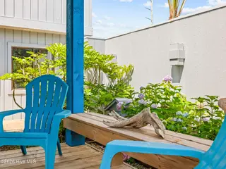 2604 S Shore Drive, Surf City, NC 28445 – photo 13: Courtyard