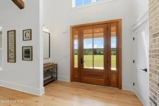 107 Mayflower Drive, Newport, NC 28570 – photo 5: Foyer