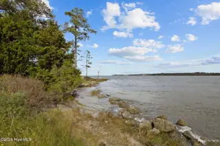 211 S River Drive, Beaufort, NC 28516 – photo 2: 1-web-or-mls-1S3A0048