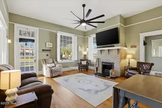 129 E Railroad Street, La Grange, NC 28551 – photo 10: 17-129 E Railroad St-17