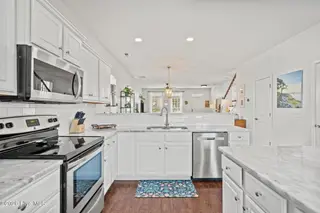 1242 Charleston Common Drive, Leland, NC 28451 – photo 22: 22-web-or-mls-DSC09330