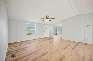 222 Katies Trail, Elizabeth City, NC 27909 – photo 11: living room