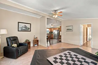 103 Shop Branch Lane, Hampstead, NC 28443 — 3-bedroom manufactured home in Bay Harbor, Hampstead, NC, photo 20 of 43: 103_shop_branch_ln_030