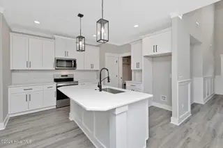 418 Summit Street, Aberdeen, NC 28315 – photo 11: kitchen3