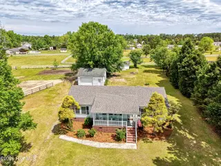 114 Royal Oak Drive, Hampstead, NC 28443 — 3-bedroom manufactured home in Cross Creek, Hampstead, NC, photo 5 of 51