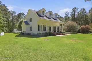 123 Antebellum Drive, Havelock, NC 28532 – photo 4: 4-web-or-mls-0C0A5526