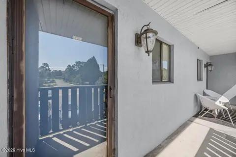 4459 Holly Tree Road, Wilmington