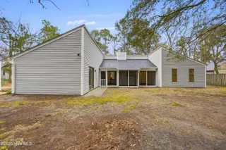 214 Shore Point Drive, Wilmington, NC 28411 — 3-bedroom home in Bayshore Estates, Wilmington, NC, photo 2 of 19: 214 Shore Point 2