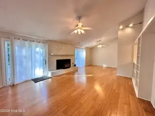 218 Pamlico Drive, Washington, NC 27889 – photo 11: Liviing Room 1