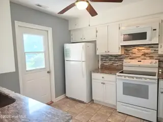 114 Quarterdeck, New Bern, NC 28562 – photo 14: 20260902_103153~2