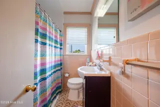 104 Stark Circle N, Wilson, NC 27893 – photo 21: Hall Bathroom