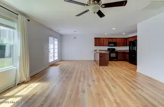 6421 Fawn Settle Drive, Wilmington, NC 28409 — 3-bedroom home in Deer Crossing, Wilmington, NC, photo 2 of 18