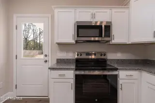 212 Shadow Grass Court, Stella, NC 28582 – photo 20: Kitchen