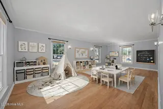 236 Shoreline Drive, New Bern, NC 28562 – photo 15: Virtually Staged Living